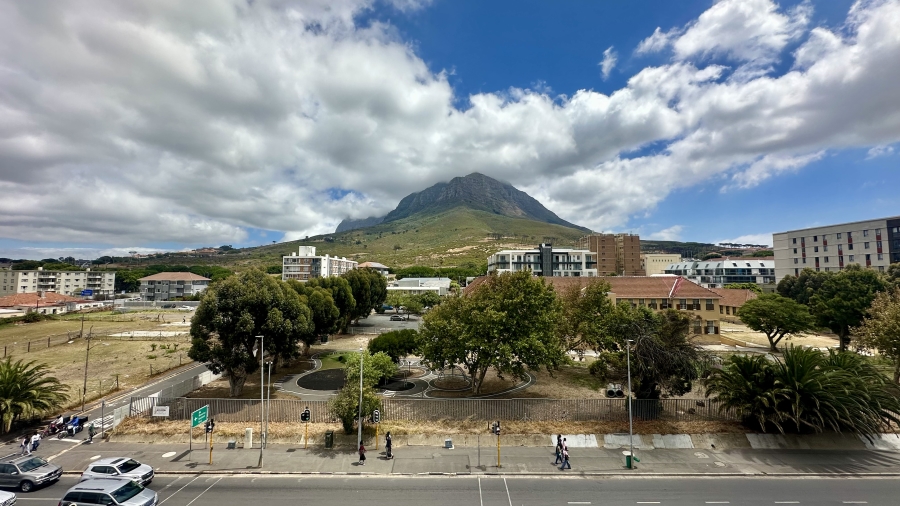 2 Bedroom Property for Sale in Observatory Western Cape